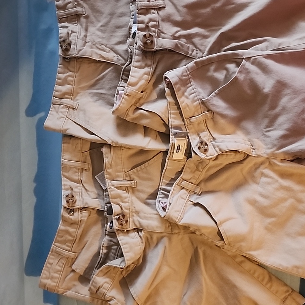 Old Navy uniform Shorts, size 8, Khaki
